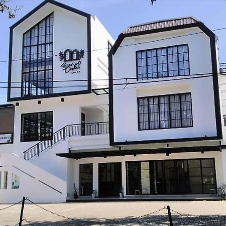 Bianco Costel Hotell Bogor Exteriör bild