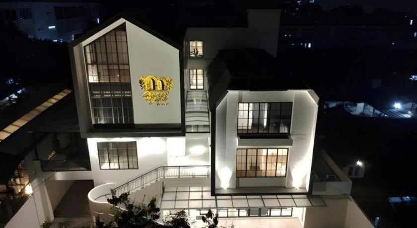 Bianco Costel Hotell Bogor Exteriör bild