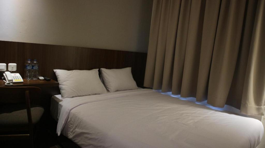 Bianco Costel Hotell Bogor Exteriör bild