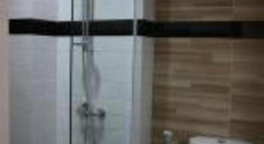 Bianco Costel Hotell Bogor Exteriör bild